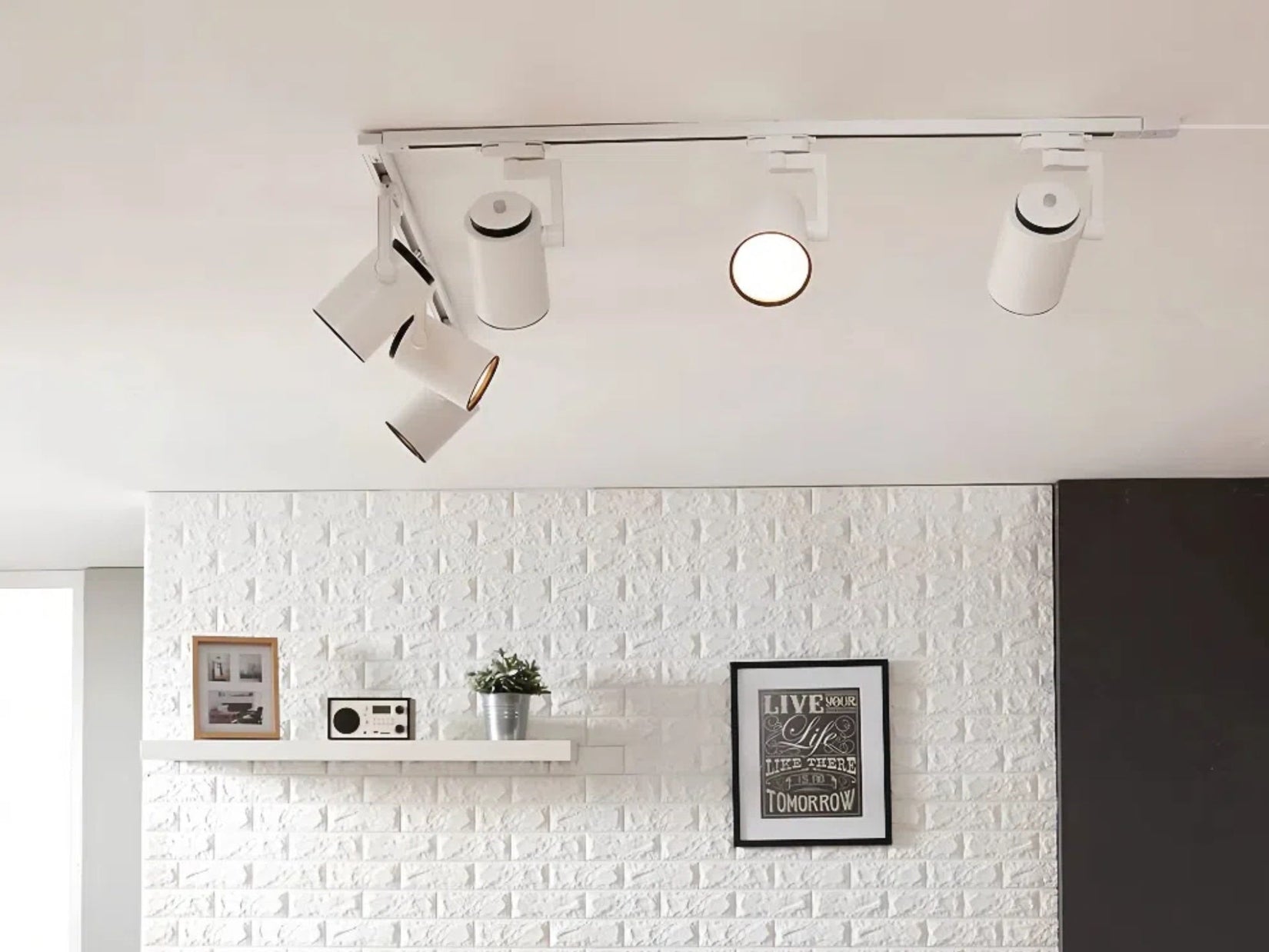 6-Step Track Lighting Layout Guide for Perfect Illumination – KivenLighting