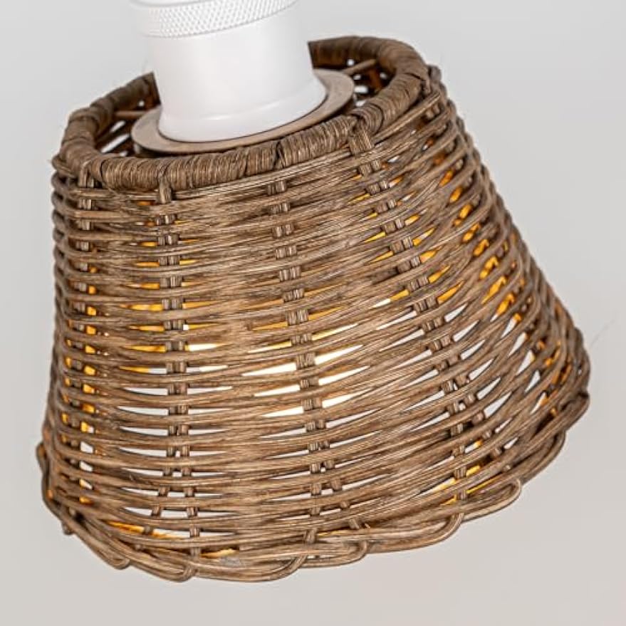 12V Braunes Rattan Deckenleuchte with woven lampshade for RV interior lighting. E27 socket design, dimmable warm light