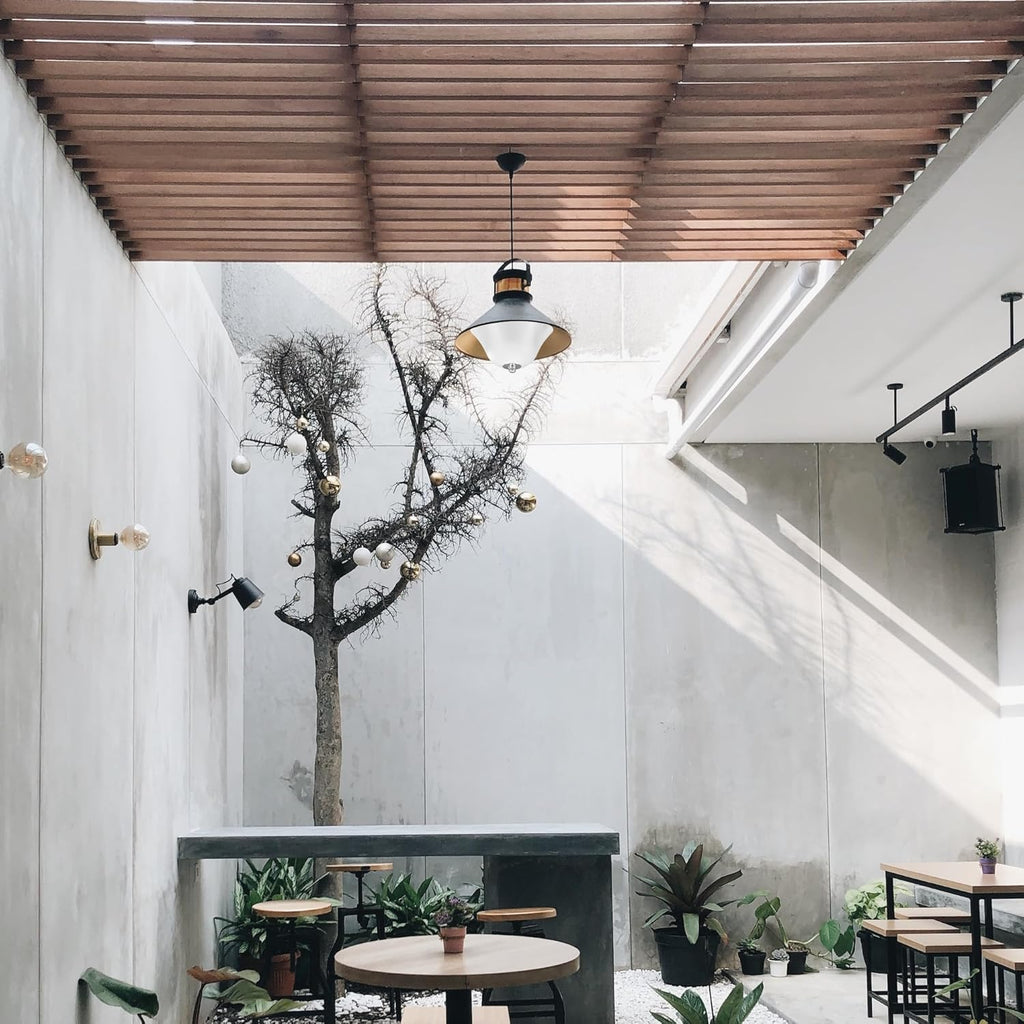 Kiven Clip On Shade for Ceiling Light Bulb,8.6in Lamp Diffuser Shade with Lamp Shade Harp Holder, Acrylic Lamp Shade Diffusers for Ceiling Light Table Lamp, Fits 9-13" Openings, White, 1 Pack