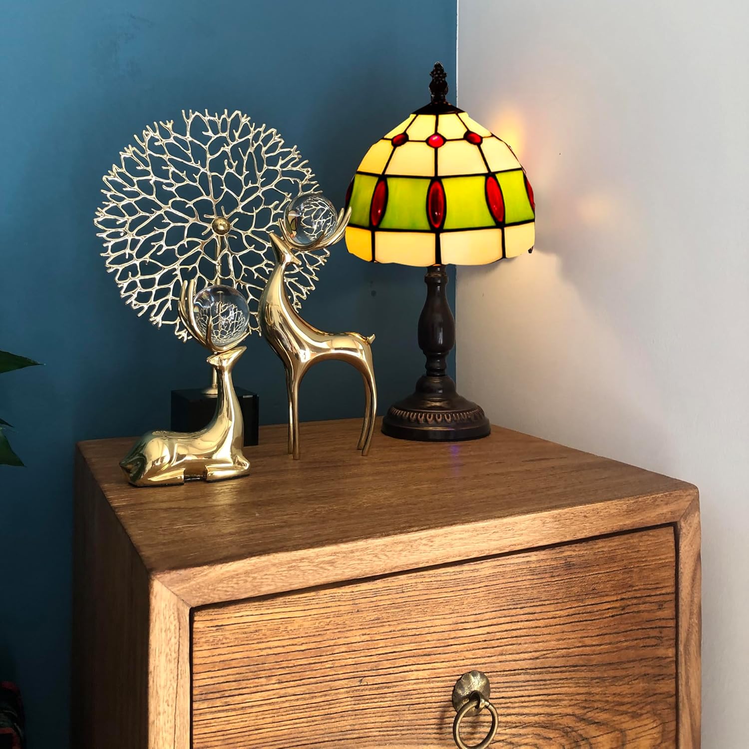 Kiven Cordless Table Lamp, Dimmable Bedside Lamps for Nightstand with Glass Lampshade, Tiffany-Style Rechargeable Desk Lamp for Reading Home Decor Bedside,1-Light(TD0531)