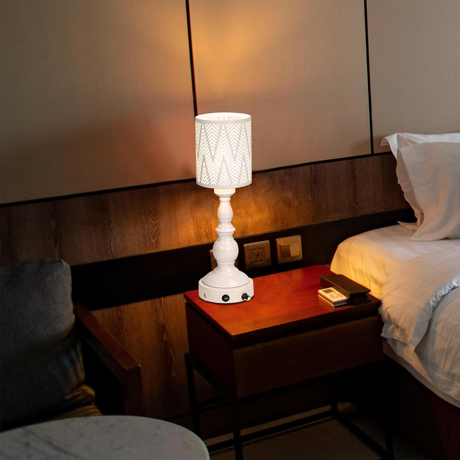 Kiven Cordless Table Lamp,Dimmable Rustic Farmhouse Bedside Desk Lamps with Metal Lampshade,2700K Warm White, Rechargeable Nightstand Lamp for Office Home Decor Bedside DZ0479