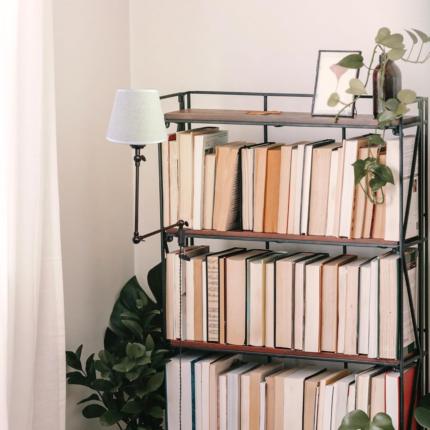 Kiven Plug-in Modern Clip-on Desk Lamp, 1-Light Modern Nightstand Lamp with Flexible Arm, White Drum Fabric Lampshade, 8.2FT Plug in Cord, Decorative Clamp Lamp for Office Home Bookshelf Bedside