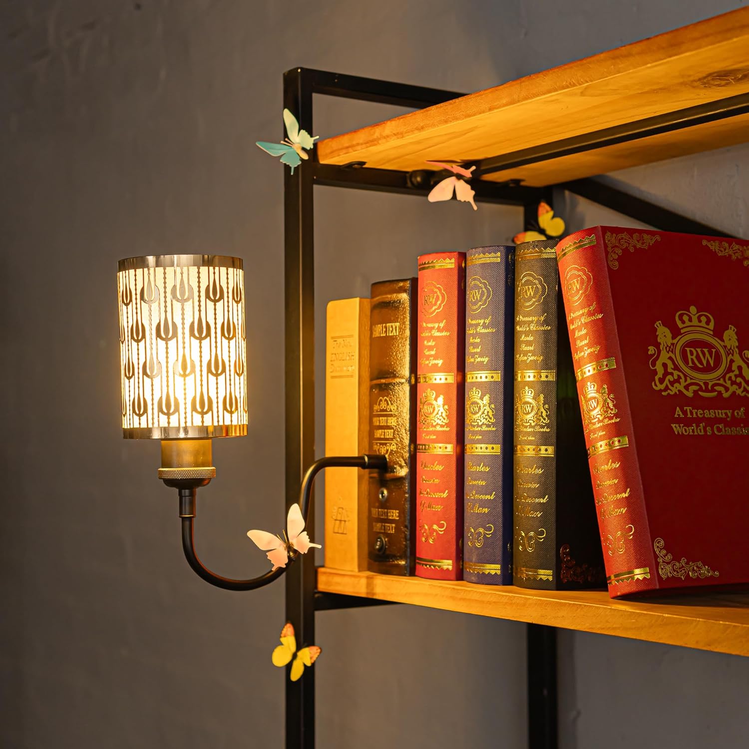 Kiven Cordless Bookshelf Lamp, Rechargeable Bookcase Lighting with Iron Lampshade, Farmhouse Decorative Bookend, Cordless Table Lamp for Bedside Bookshelf Cabinet Home Decor DZ0472