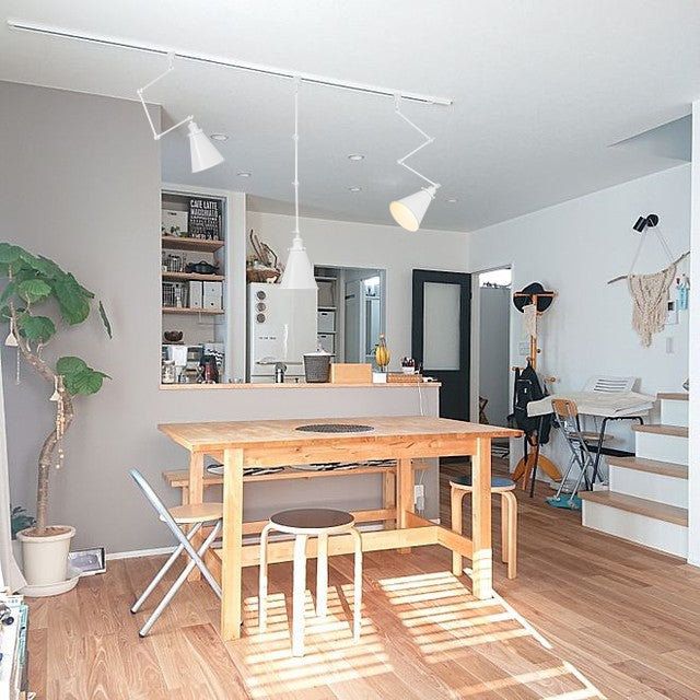 Adjustable Directional Focus White/Black Metal Cone Track Lamp with E26 Base — Vintage Style, Suitable for Kitchen, Living Room, Bedroom